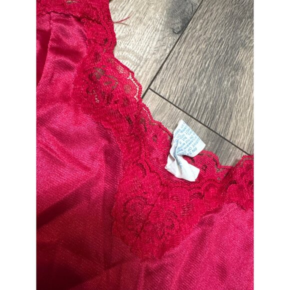 Vintage Mel-Lin Raspberry Pink Red Lace Trim Nylon Camisole - Picture 4 of 7